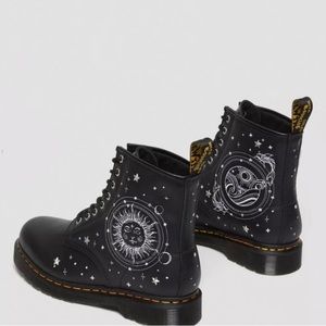 Dr Martens Cosmic Embroidered 1460